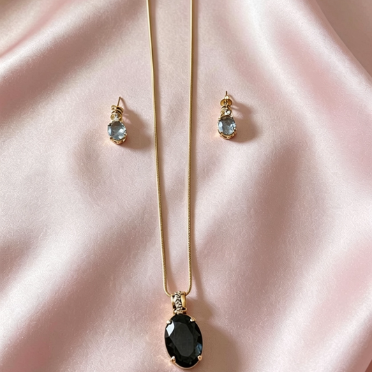 Brazilian Gold Onyx Grey Gemstone Pendant Set